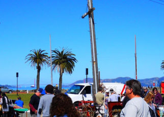 Treasure Island Flea Offers Unique Shopping Experience