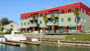The Bay Area’s First Boat-In Grocery Store 
Coming Soon to the Oakland Estuary