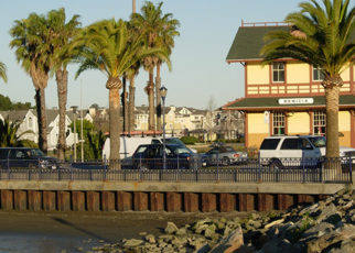 A Stroll in Benicia
